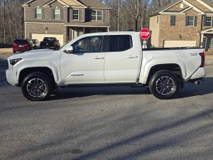 2024 Toyota Tacoma TRD Sport Double Cab 4×4 Exterior 9