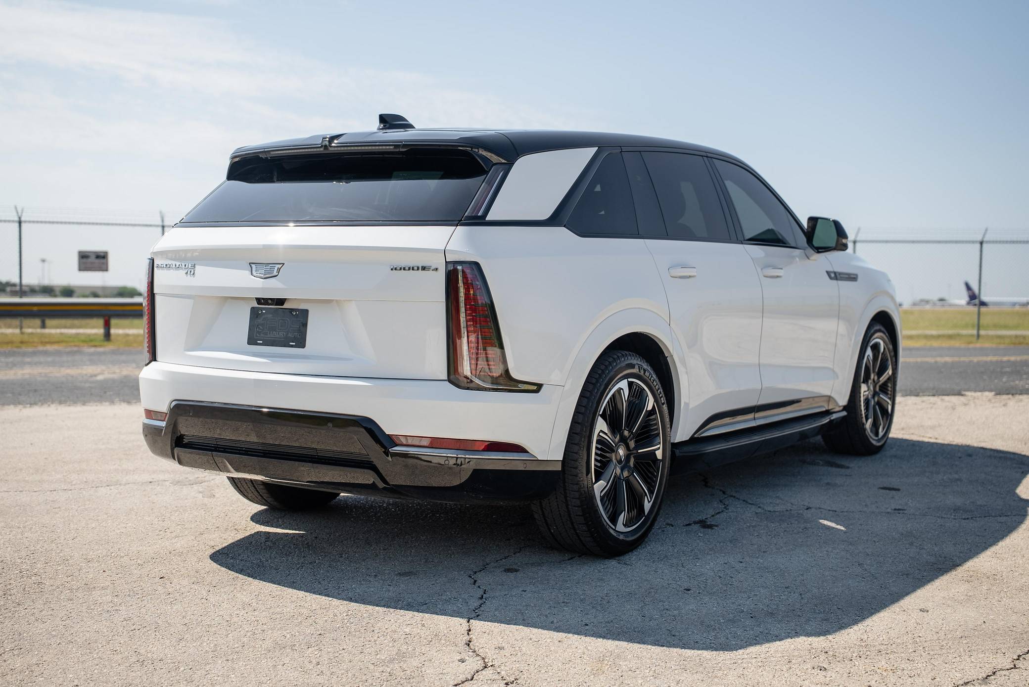 2025 Cadillac Escalade IQ Sport 2 Exterior 13