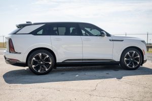 2025 Cadillac Escalade IQ Sport 2 Exterior 15