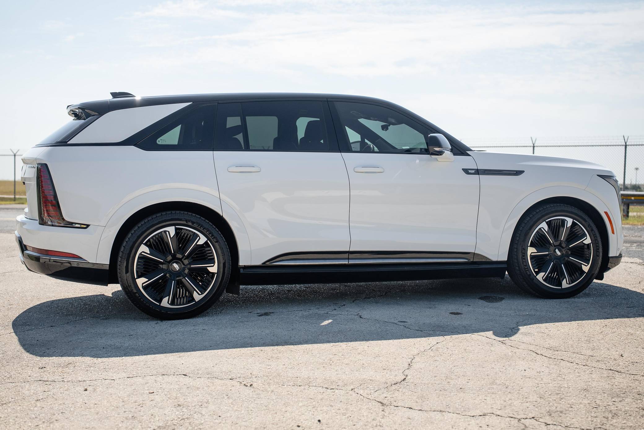 2025 Cadillac Escalade IQ Sport 2 Exterior 15