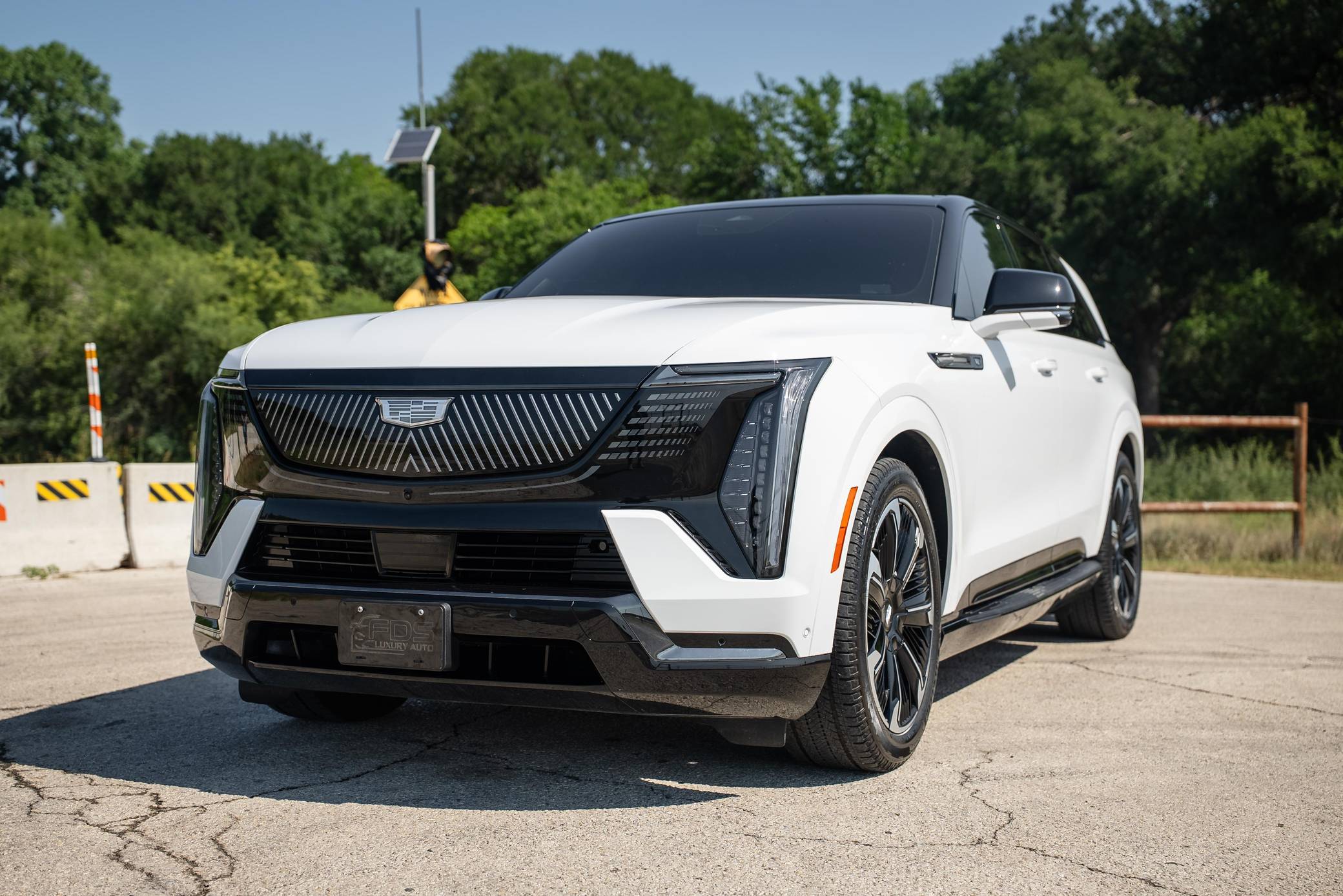 2025 Cadillac Escalade IQ Sport 2 Exterior 6