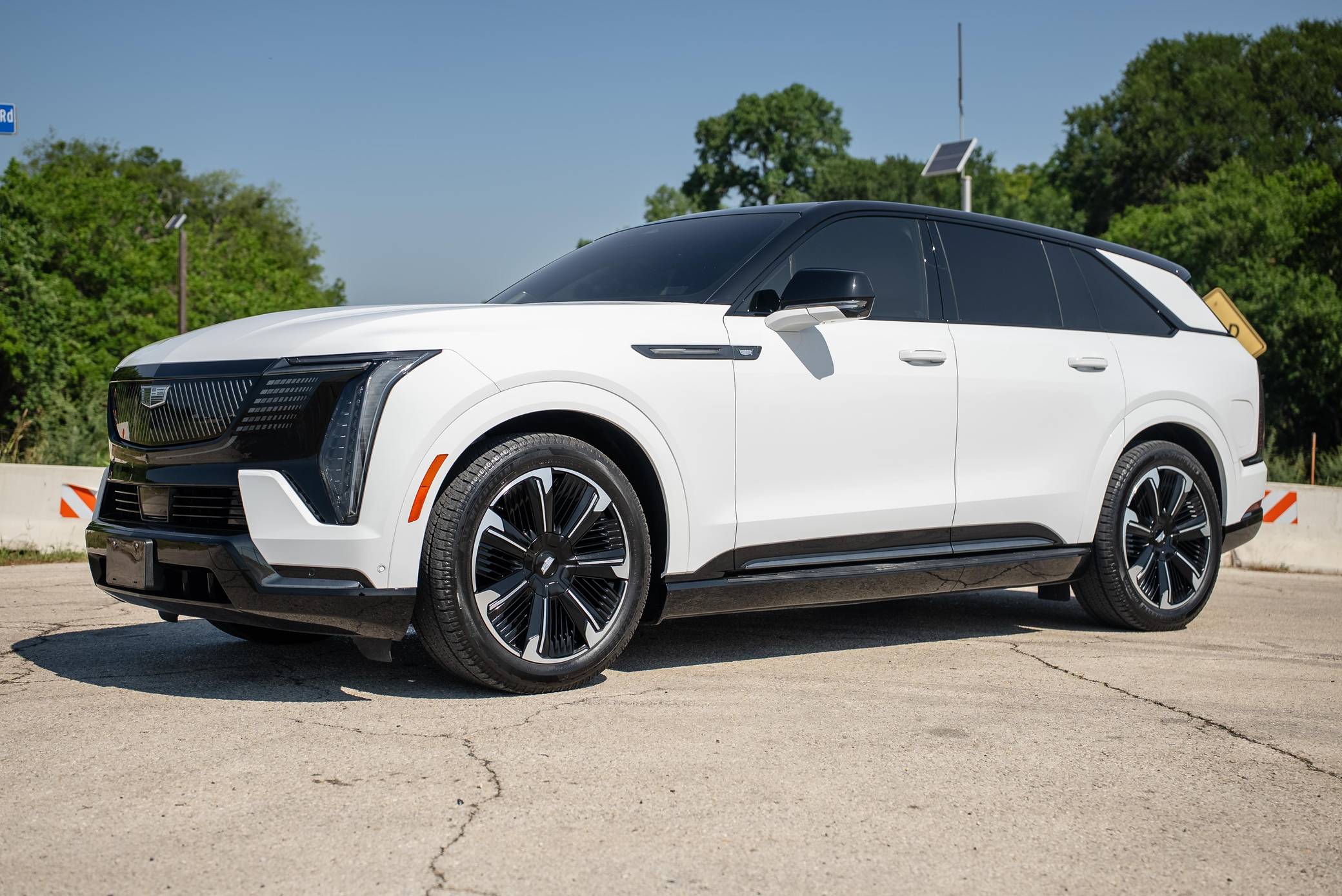 2025 Cadillac Escalade IQ Sport 2 Exterior 7