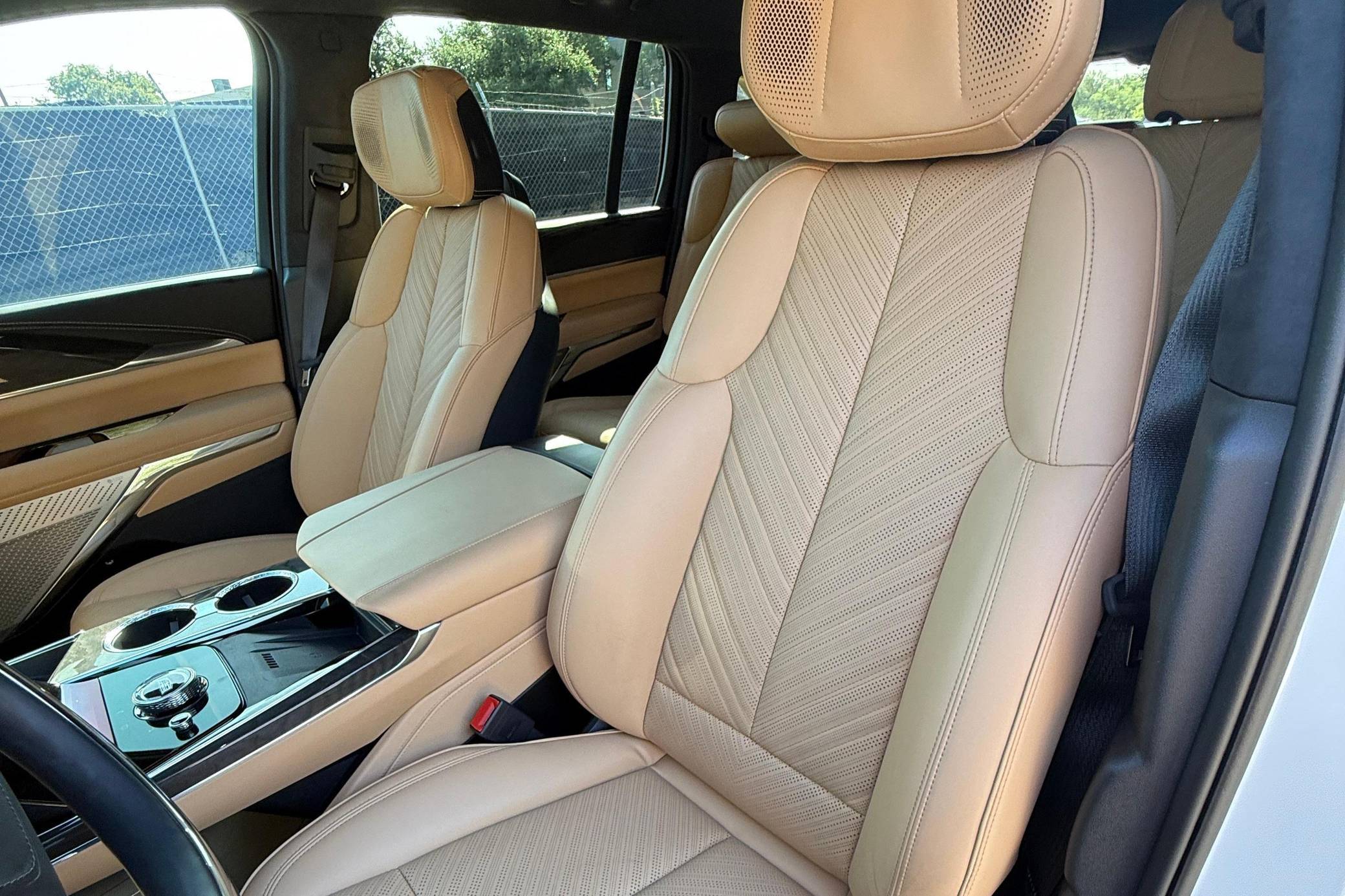 2025 Cadillac Escalade IQ Sport 2 Interior 2
