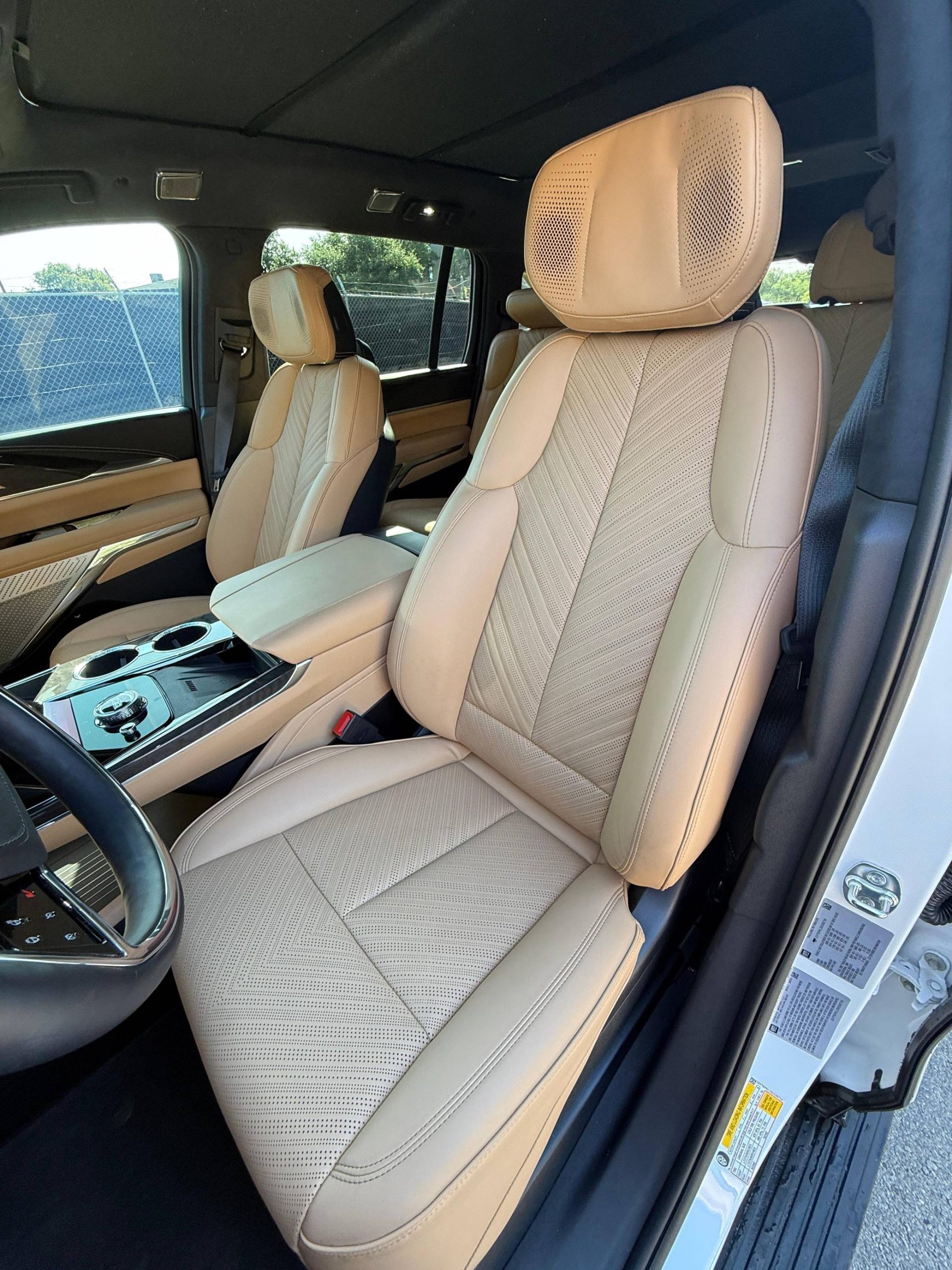 2025 Cadillac Escalade IQ Sport 2 Interior 7