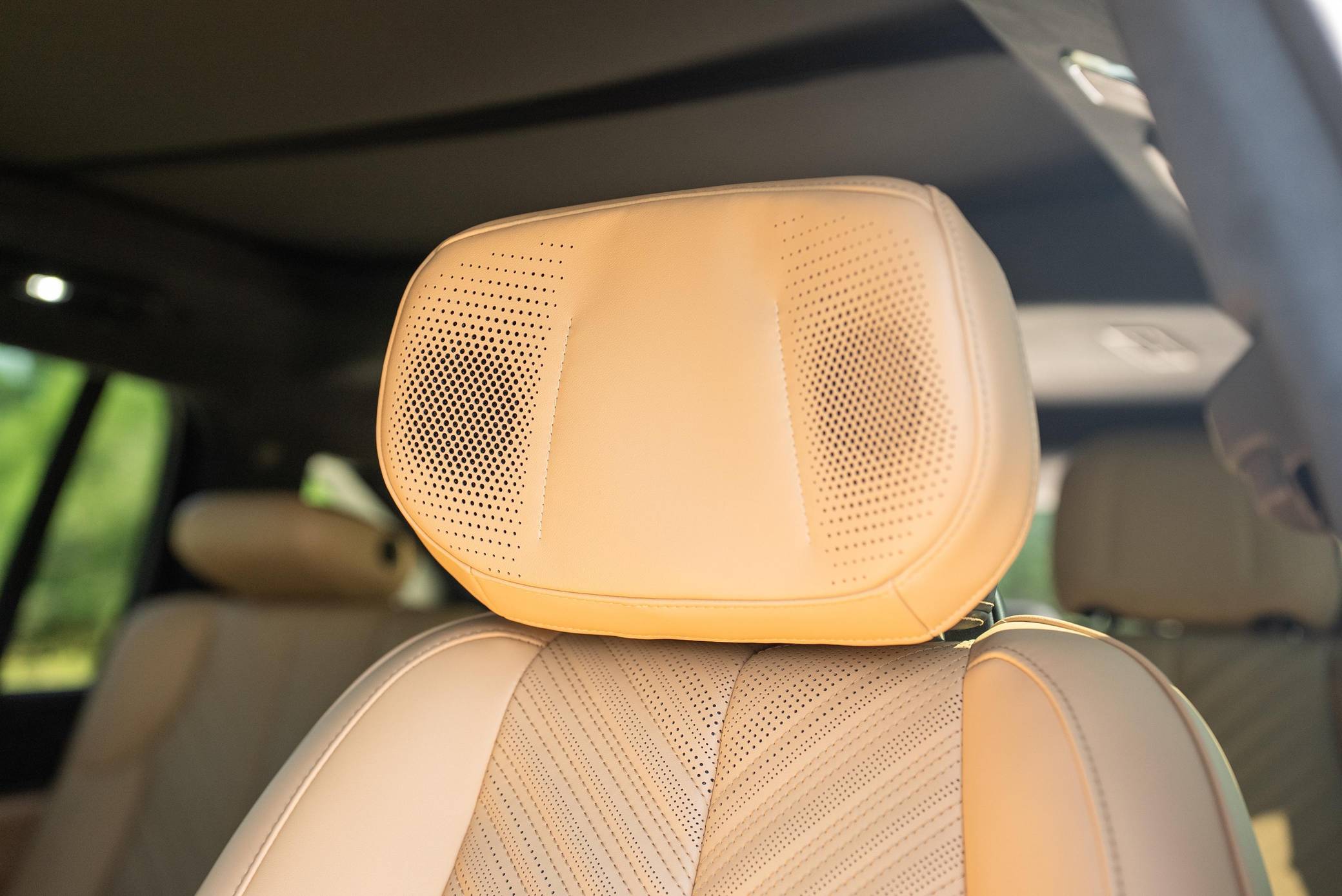 2025 Cadillac Escalade IQ Sport 2 Interior 8