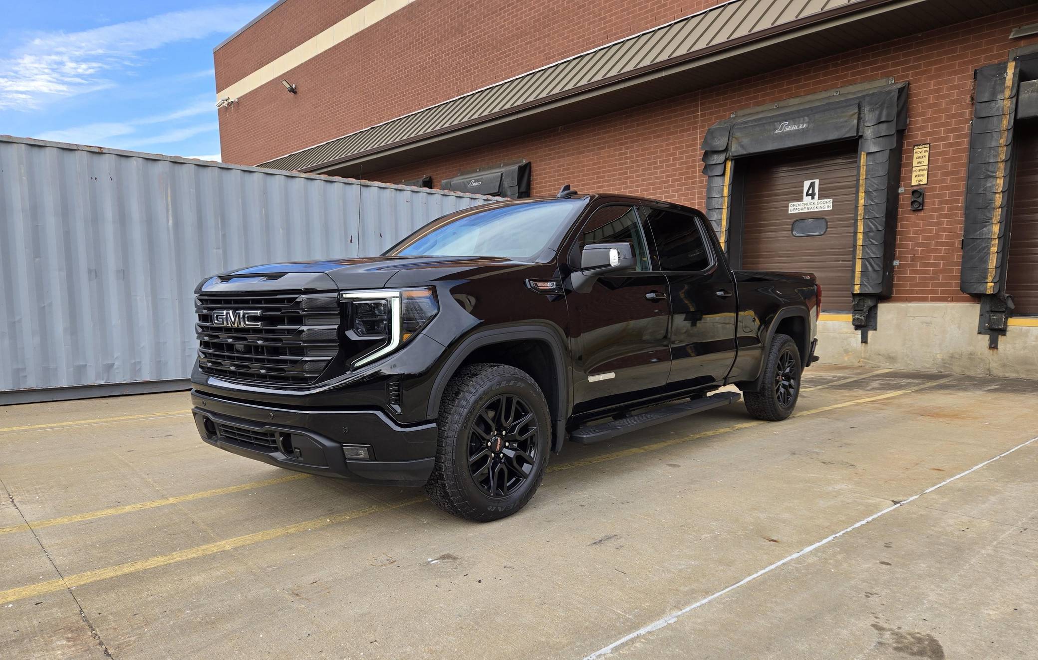 2025 GMC Sierra 1500 Elevation Crew Cab 4x4 Exterior 17