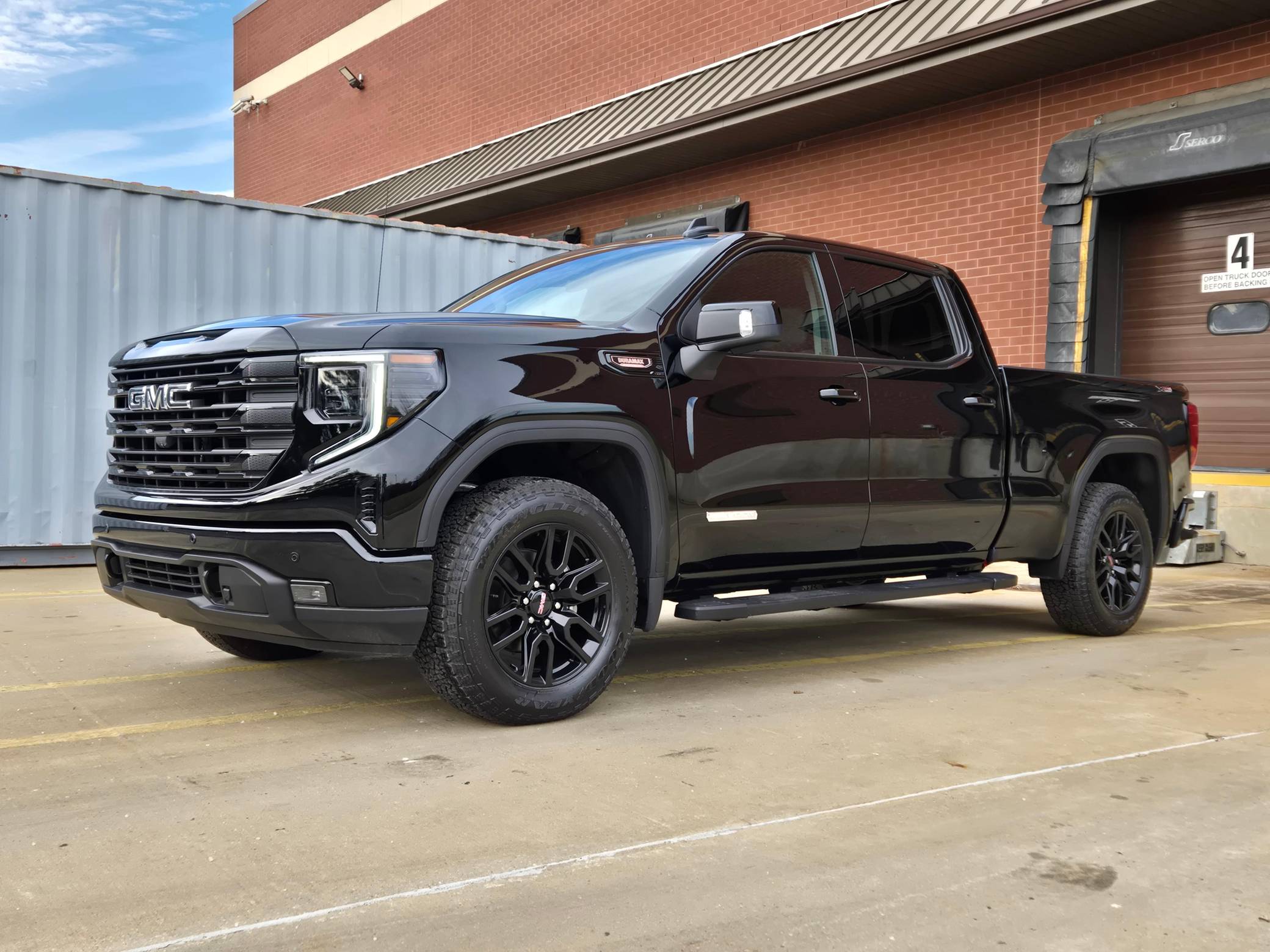 2025 GMC Sierra 1500 Elevation Crew Cab 4x4 Exterior 18