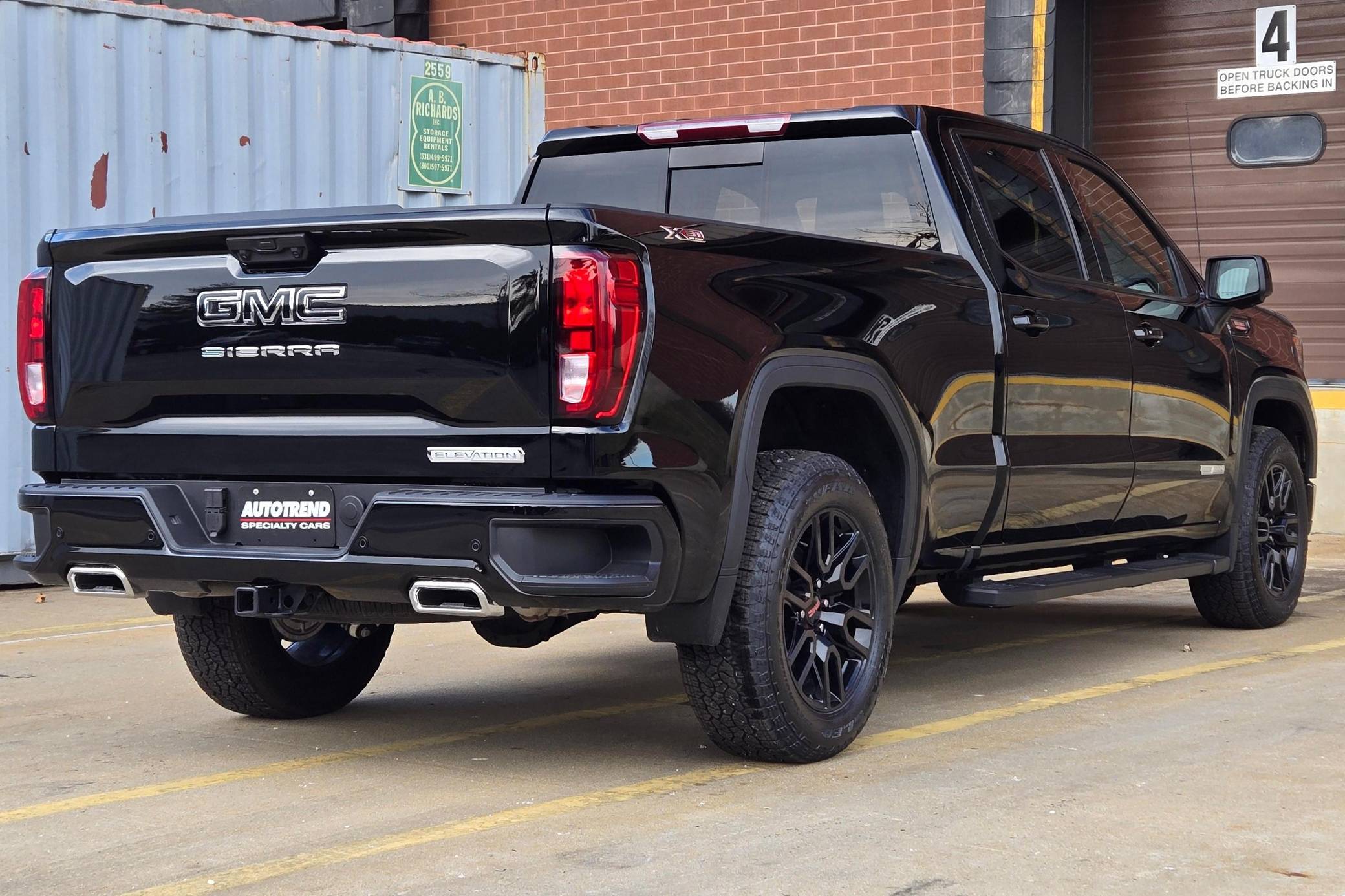 2025 GMC Sierra 1500 Elevation Crew Cab 4x4 Exterior 5