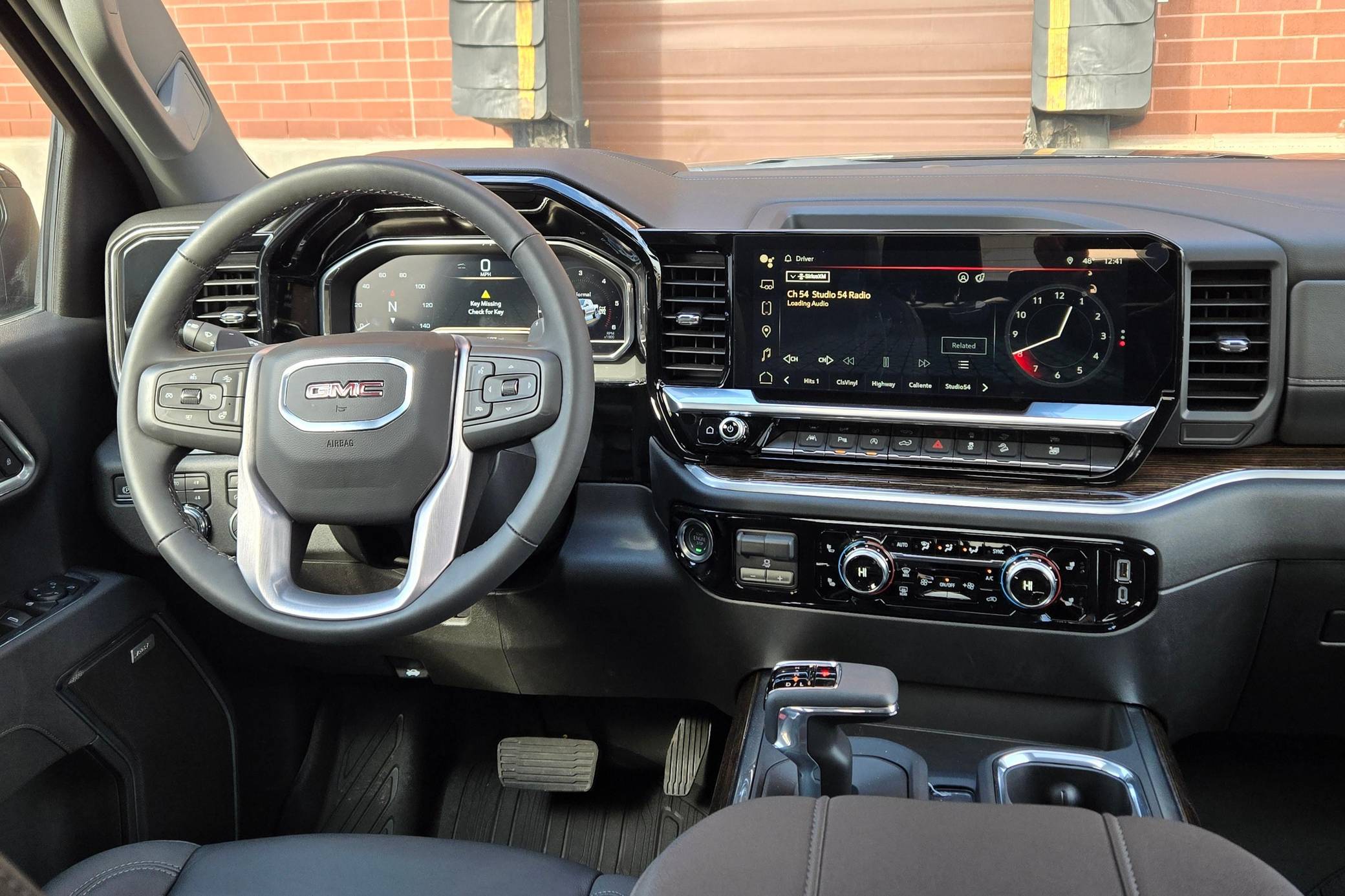 2025 GMC Sierra 1500 Elevation Crew Cab 4x4 Interior 1