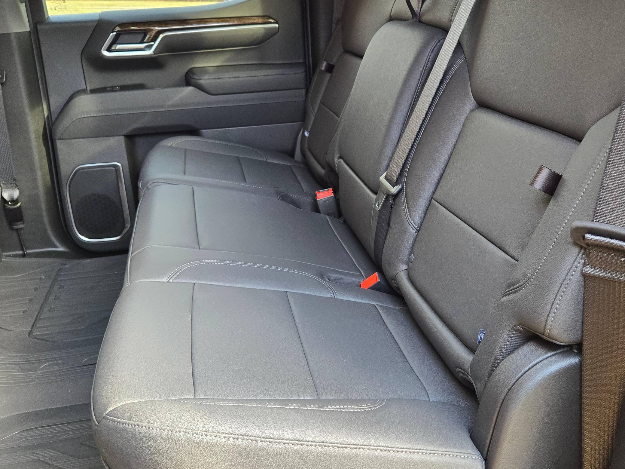 2025 GMC Sierra 1500 Elevation Crew Cab 4x4 Interior 11