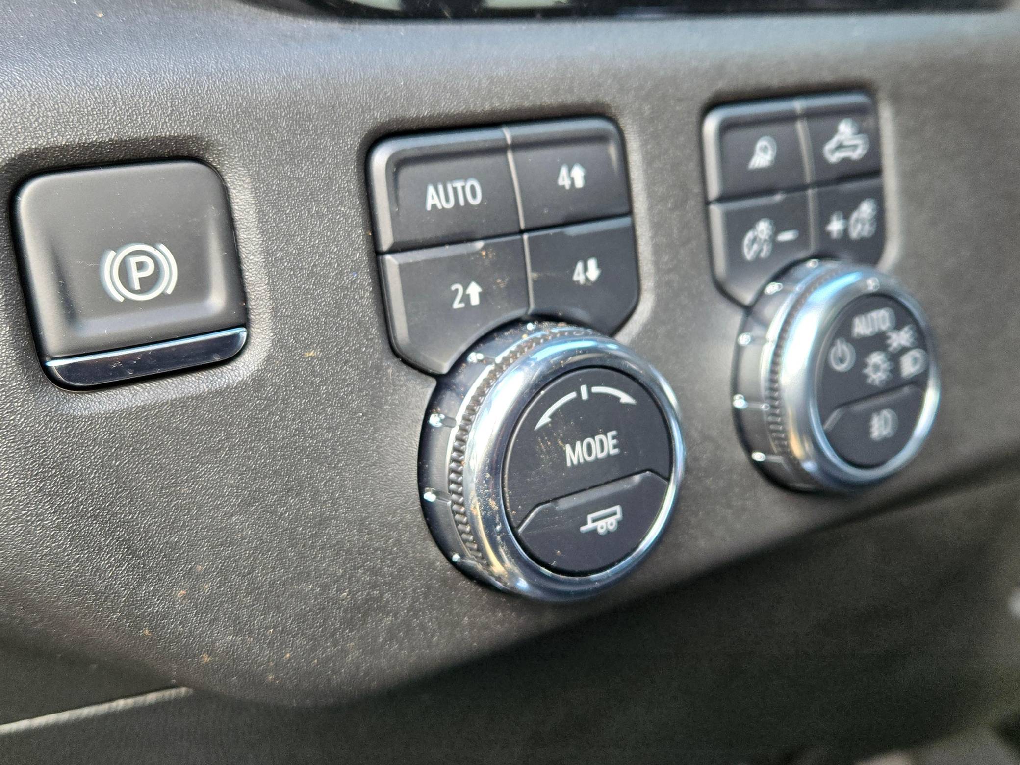2025 GMC Sierra 1500 Elevation Crew Cab 4x4 Interior 19