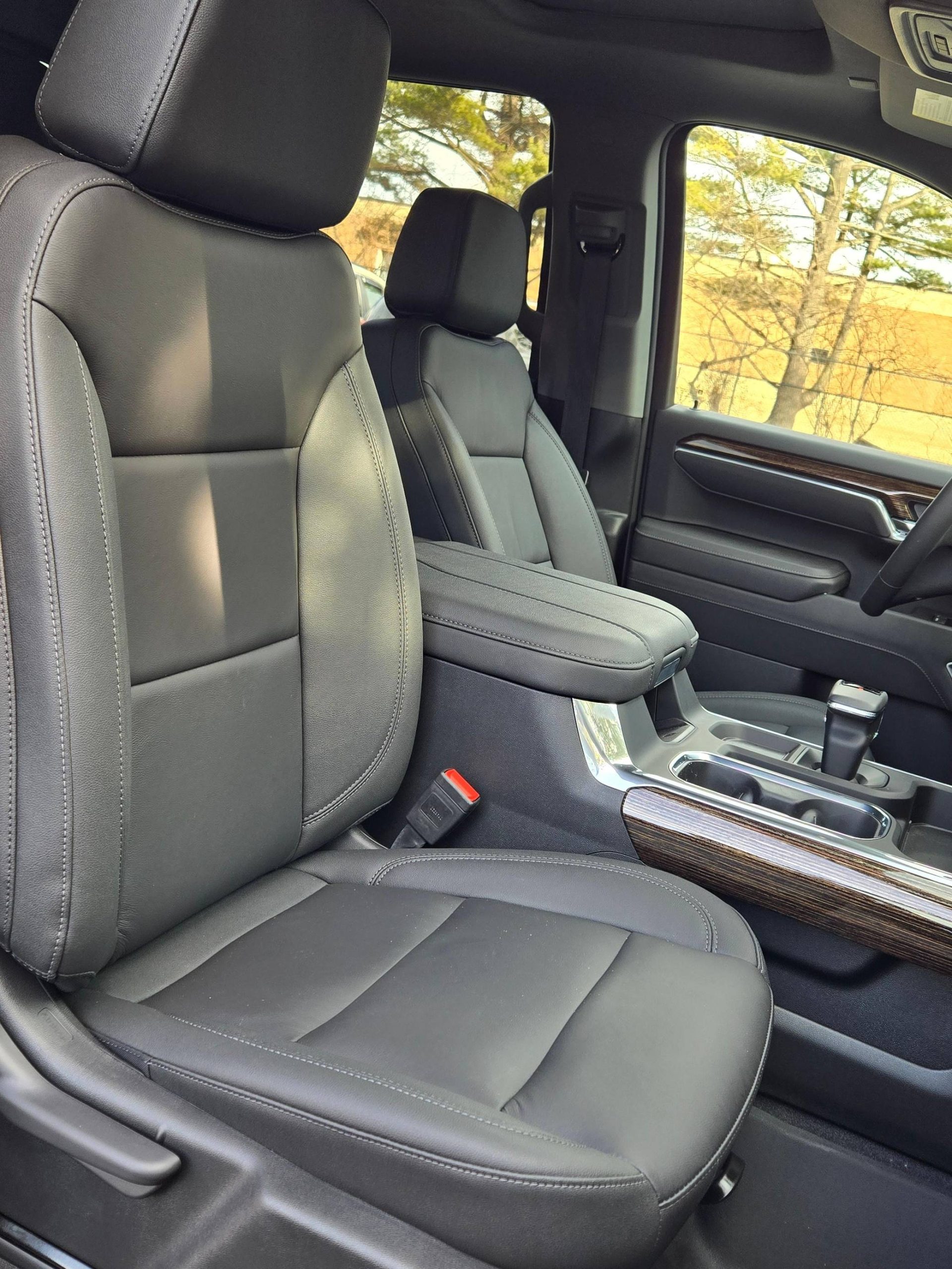 2025 GMC Sierra 1500 Elevation Crew Cab 4x4 Interior 7