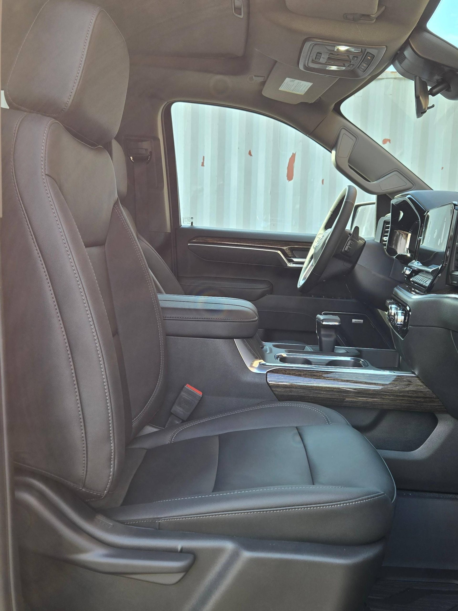 2025 GMC Sierra 1500 Elevation Crew Cab 4x4 Interior 9